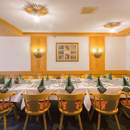 ホテル アルペンホフ 3*