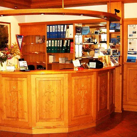 Alpenhof מלון 3*